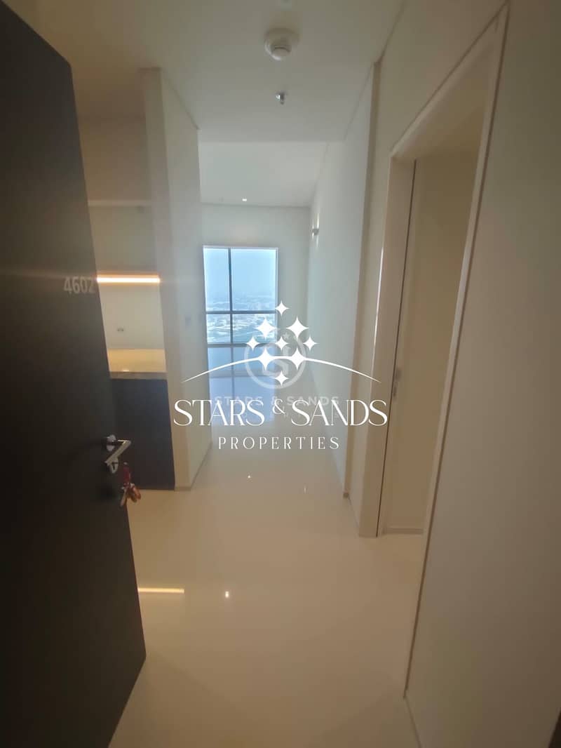 4 bedrooms apartment in Shikh Zayed Road
