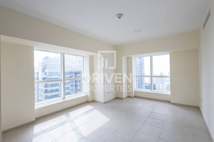 Prime Location | Sea View | Spacious Apt Prime Location | Sea View | Spacious Apt