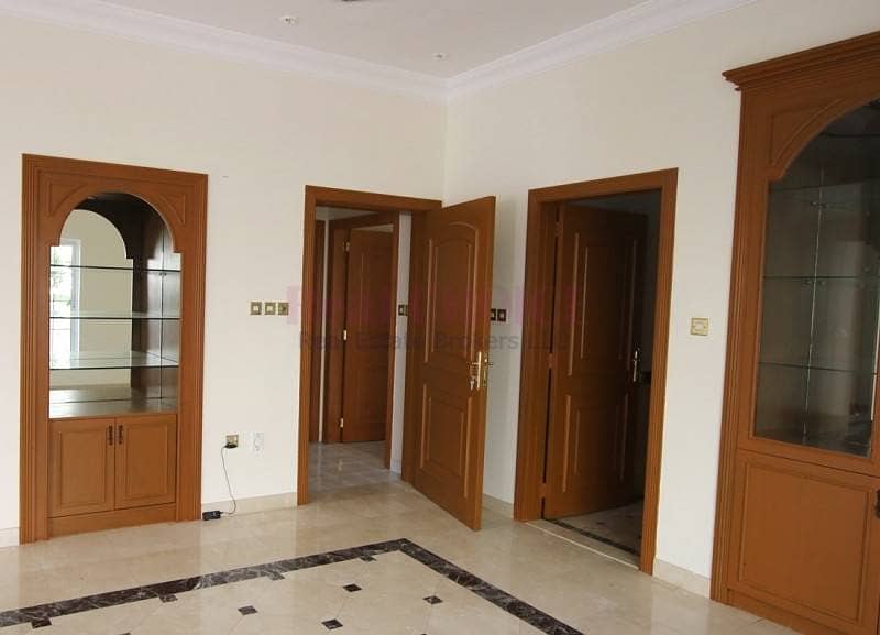 Spacious | 5BR Villa with 2 Maids Room | Al Barsha