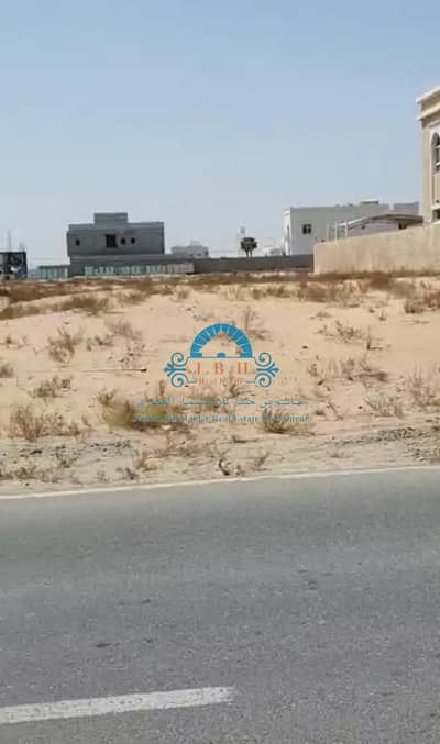 ارض سكنية  للبيع في حوشي، الشارقة - للبيع ارض مميزة في حوشي بسعر مناسب وموقع مميز