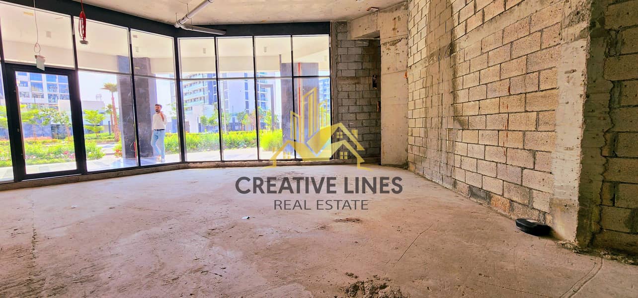 A Spacious Front Shop! Hot Point for Business is Available in Meydan A Spacious Front Shop! Hot Point for Business is Available in Meydan