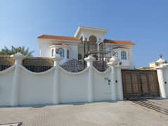 Villa For Rent In Sharjah / Al Azra  On Beautiful Location