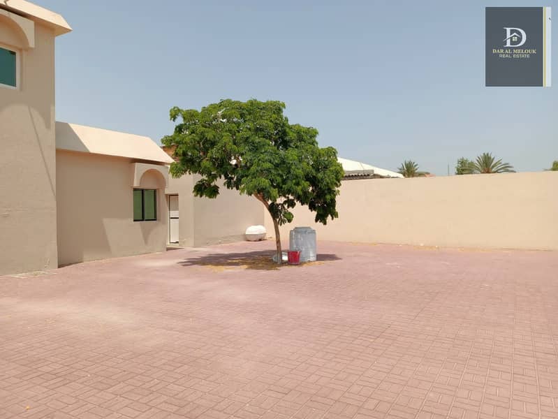 For sale in Sharjah, Semnan area, a popular house, area 8000 square feet For sale in Sharjah, Semnan area, a popular house, area 8000 square feet