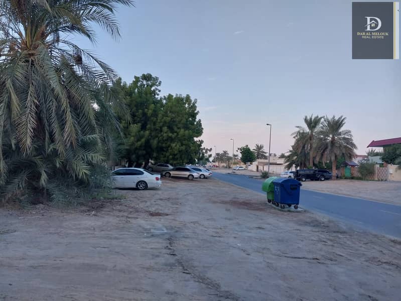 للبيع في الشارقه منطقة سمنان بيت شعبي مساحة 9000قدم للبيع في الشارقه منطقة سمنان بيت شعبي مساحة 9000قدم