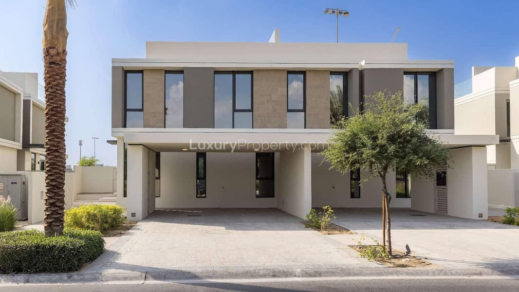 Pool And Park View | Landscaped | Brand New Pool And Park View | Landscaped | Brand New
