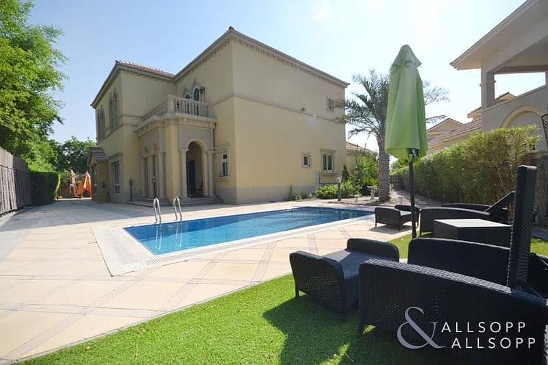 4 Bedrooms | Landscaped Gardens | Vacant