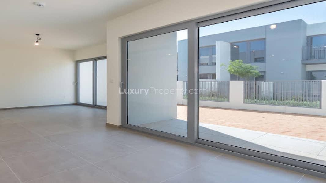 Brand New | Ready To Move In | On Park Brand New | Ready To Move In | On Park
