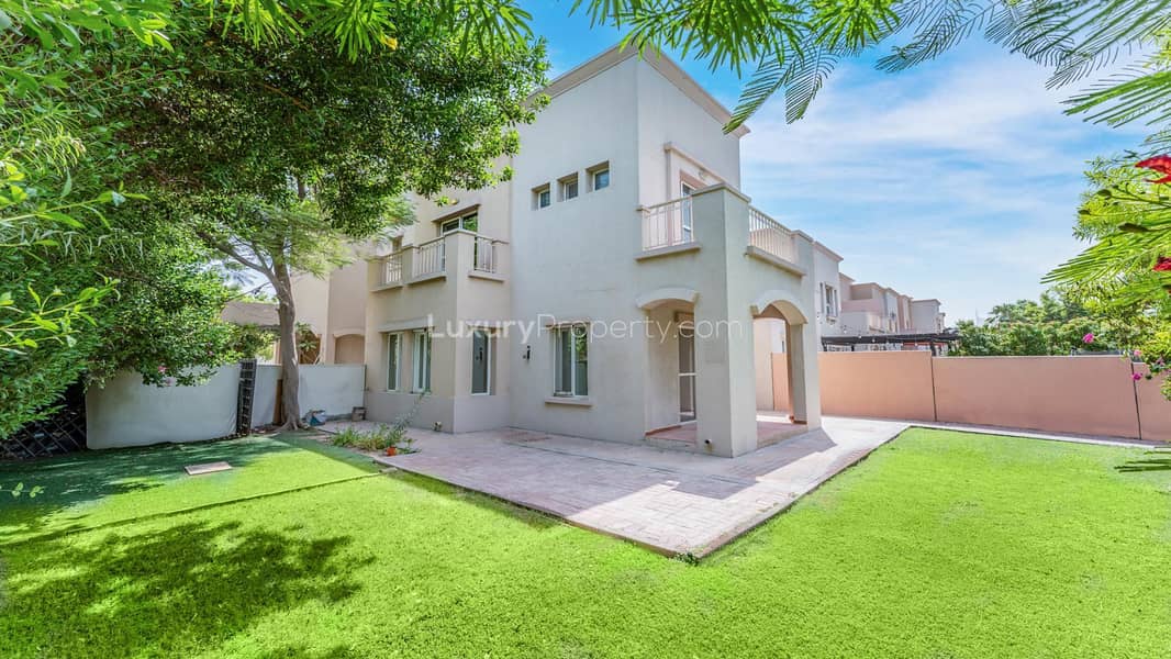 Exclusive | Vastu-Compliant | Vacant | Corner Plot Exclusive | Vastu-Compliant | Vacant | Corner Plot