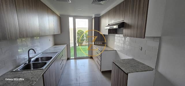 تاون هاوس 3 غرف نوم للايجار في مدن، دبي - WhatsApp Image 2023-11-13 at 2.54. 46 PM. jpeg
