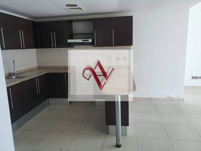 2 Exclusive 1 bed | Spacious Balcony| Immediate Rent !