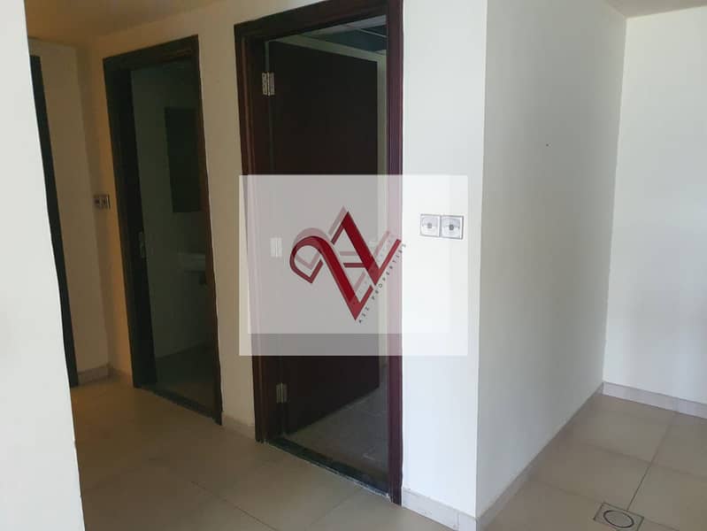 7 Exclusive 1 bed | Spacious Balcony| Immediate Rent !