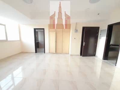 Spacious 1bhk apartment with wardrobe Near to Nahda park 6Cheques Rent 33k