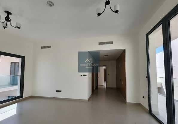 8 Garhoud Atrium 6. jpg