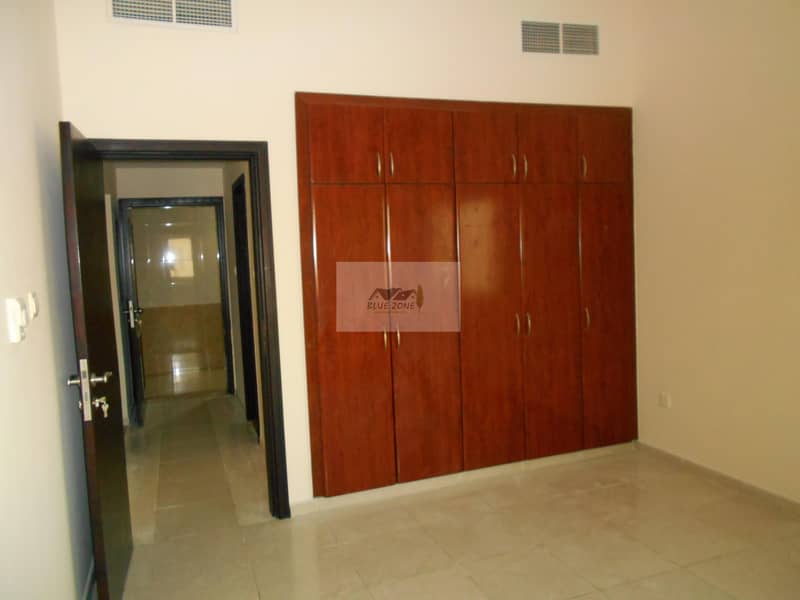 STADIUM METRO BY BUS 5 MINUTES HOT 1BHK WITH 2 BATHROOMS GYM CLOSE TO NMC AVAIL IN 35K STADIUM METRO BY BUS 5 MINUTES HOT 1BHK WITH 2 BATHROOMS GYM CLOSE TO NMC AVAIL IN 35K