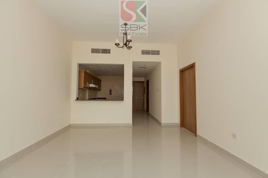 4 Spacious 1 BHK Available Opp. Shaikh Rashid Masjid