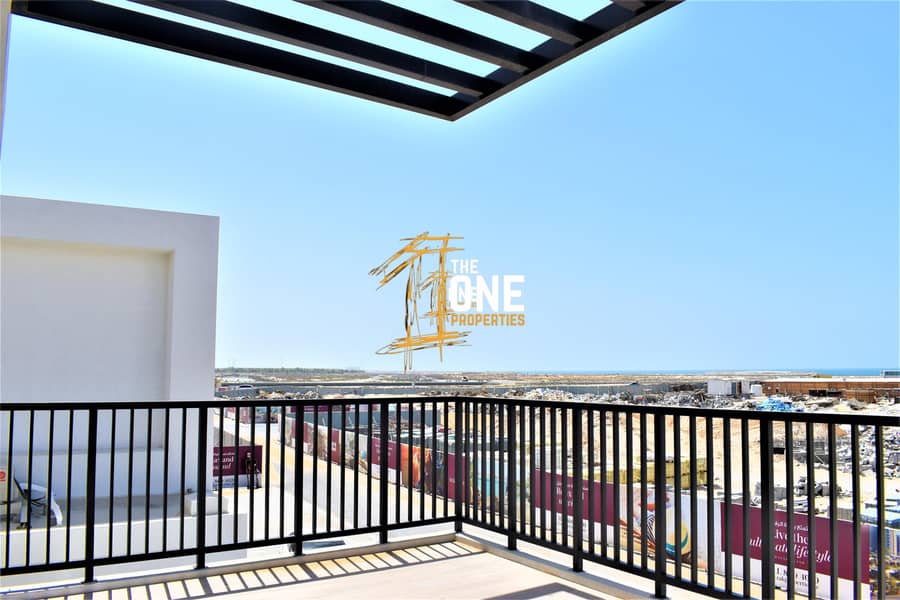 32 Beach Front 4 Bedroom Marbella Independent Villa With Exclusive 07 Years Payment Plan - For Sale