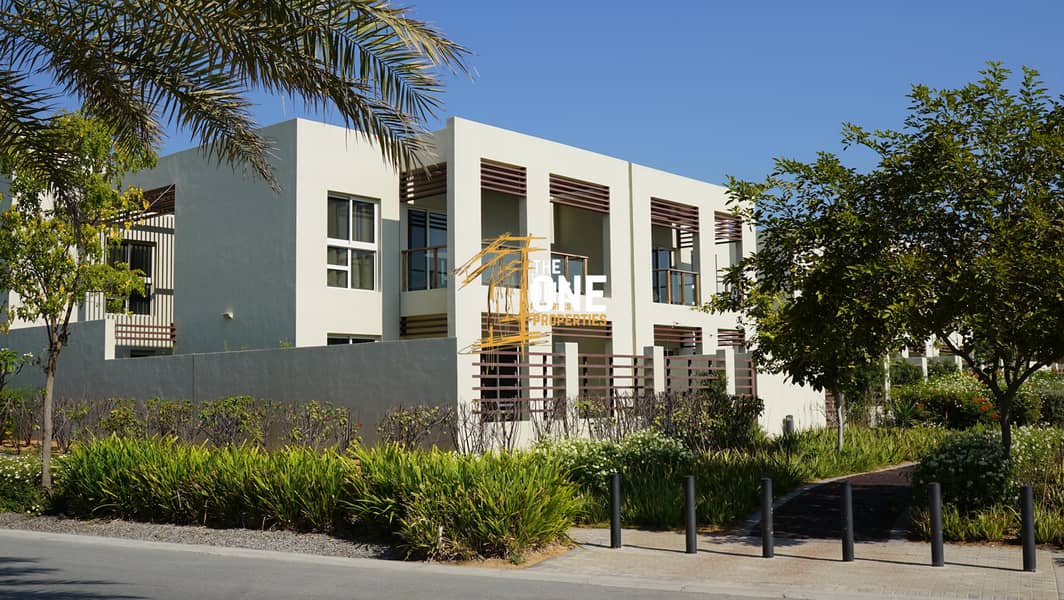 Spacious 3 Bedrooms + Study + Maidsroom  Malibu Townhouse