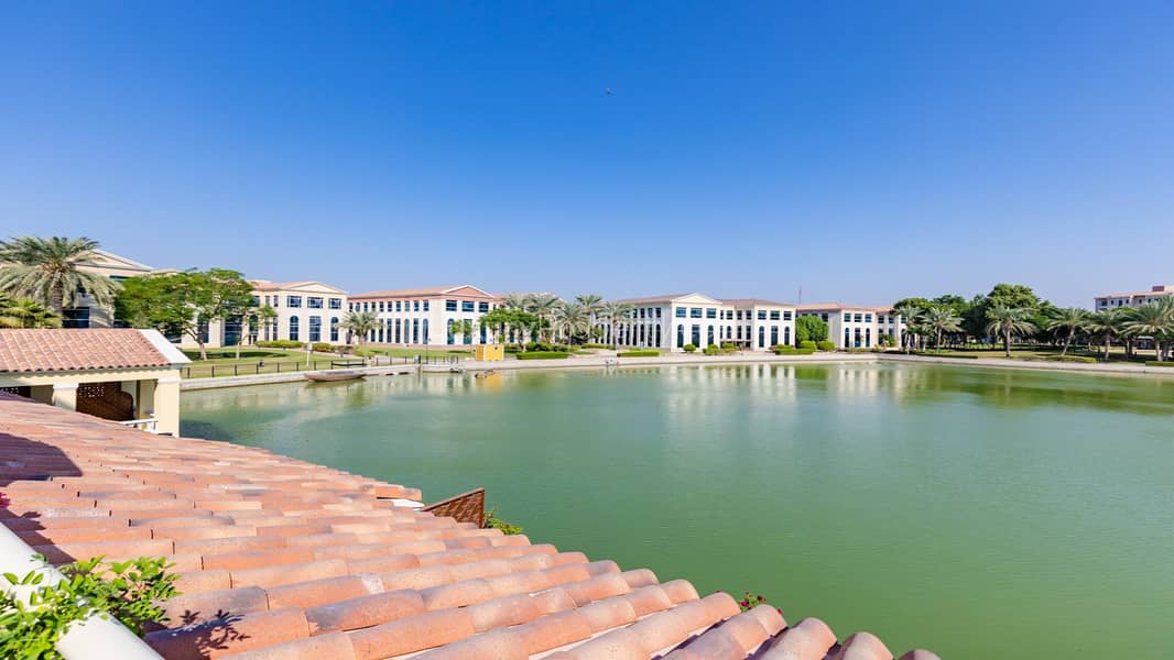 Upgraded | Large Terrace | Overlooking Lake Upgraded | Large Terrace | Overlooking Lake