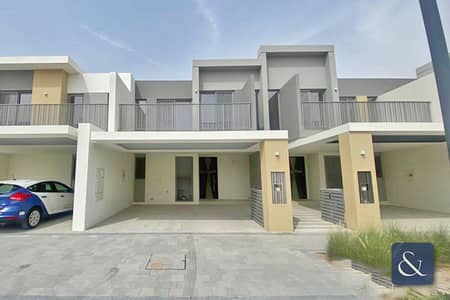 3 Bedroom Townhouse for Rent in Tilal Al Ghaf, Dubai - Across Pool & Park | 3 Bedrooms | December