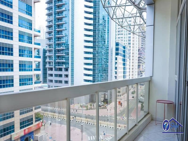 Central location │Spacious │Well maintained │Marina View Central location │Spacious │Well maintained │Marina View