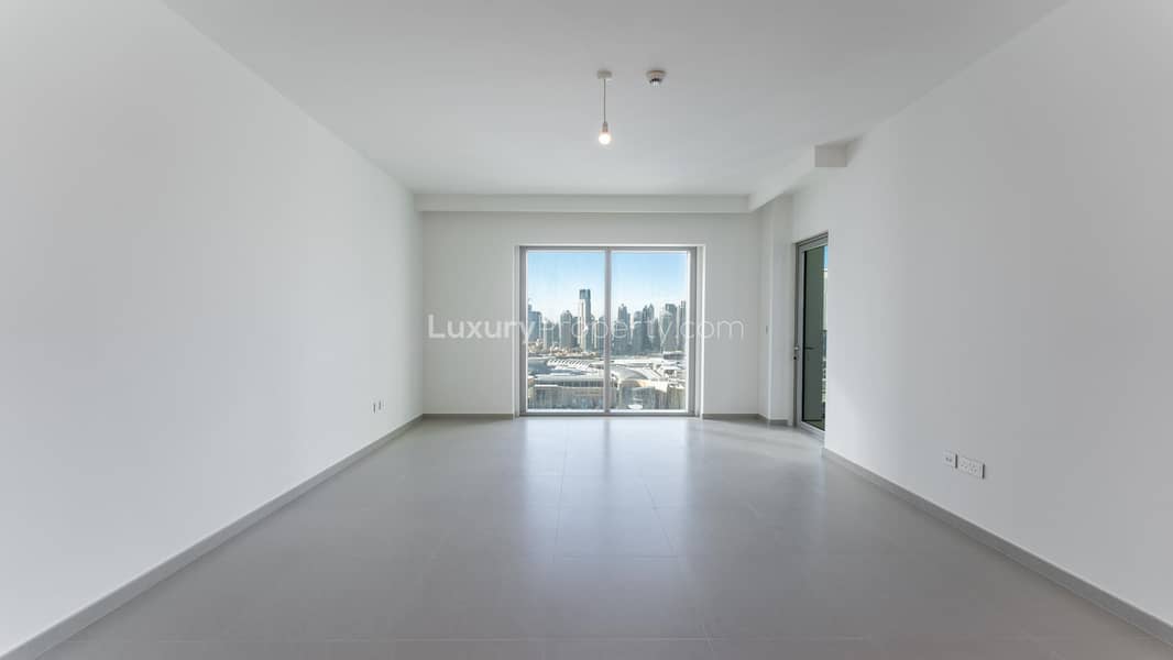 Burj Khalifa View | Vacant | High-End Amenities Burj Khalifa View | Vacant | High-End Amenities