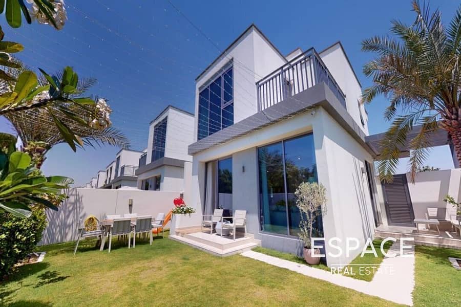 Single Row|Excellent Location|Exclusive Single Row|Excellent Location|Exclusive