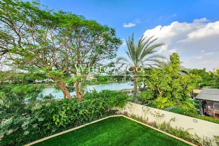5 Bedroom Villa for Sale in The Meadows, Dubai - Upgraded | 5 Bedrooms + M | Lake View