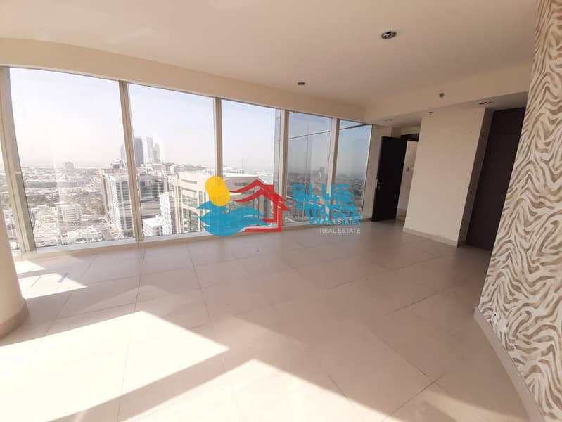 9 Exclusive deal ! Breathtaking 3 Bedroom apartment with 02 Parking and Gym