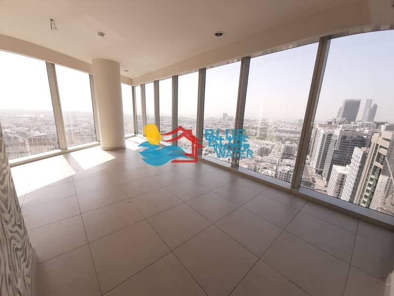 19 Exclusive deal ! Breathtaking 3 Bedroom apartment with 02 Parking and Gym