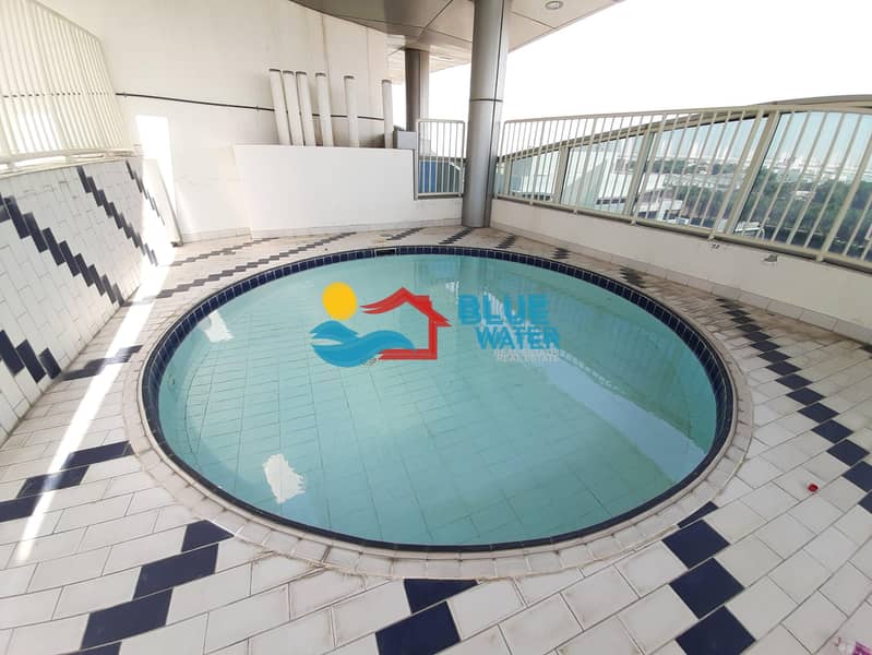19 Huge 4 BR Balcony Pool Gym Parking Khalifa Park