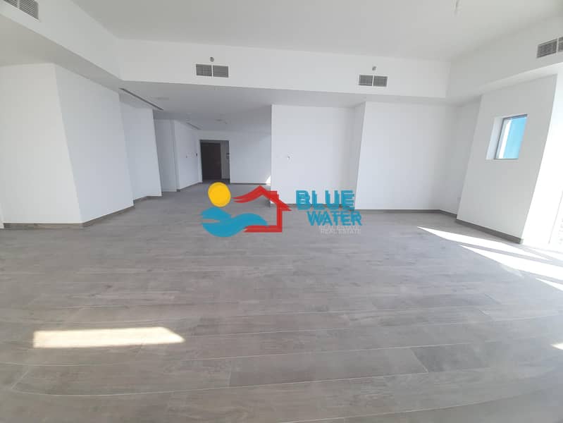 5 Duplex Penthouse 4BR With Amazing View In Al Bateen