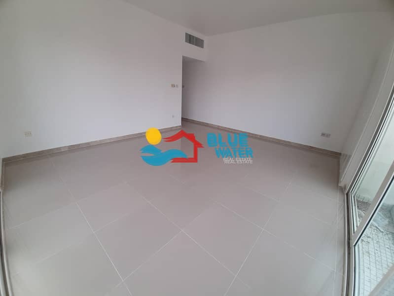 15 4 BHK With Maid and Balcony in Khalidiya.