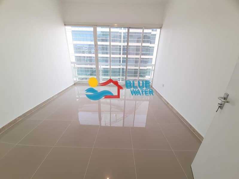 21 4 BHK With Maid and Balcony in Khalidiya.