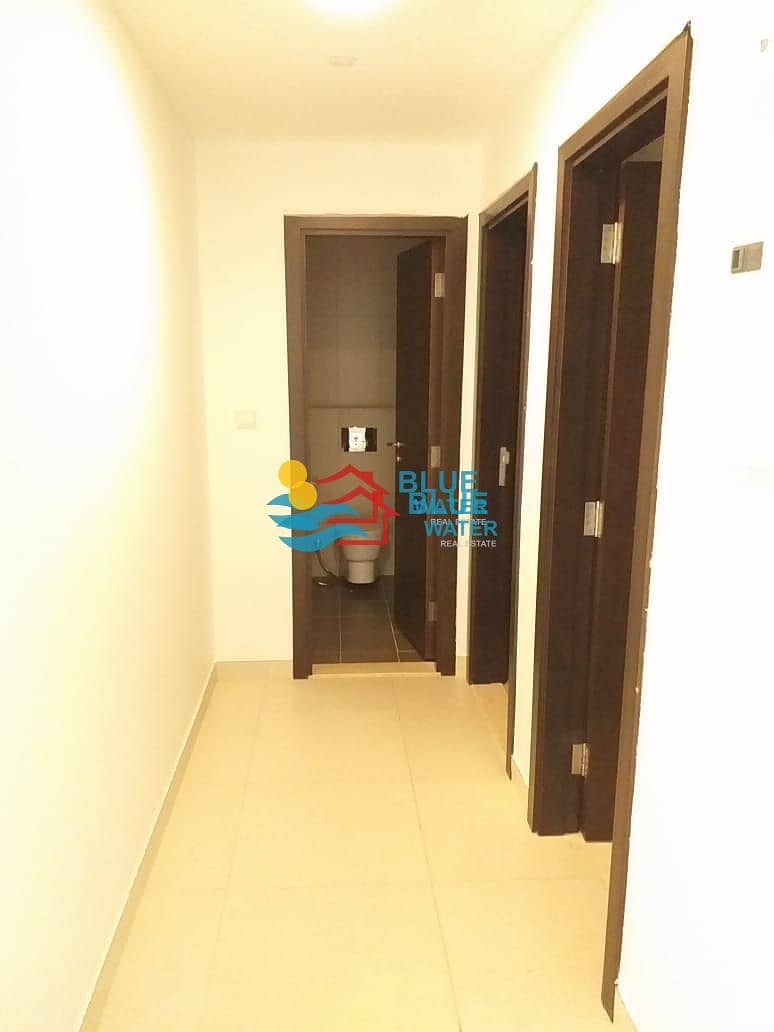 8 No Fee | 2M br | Big Balcony | Facilities