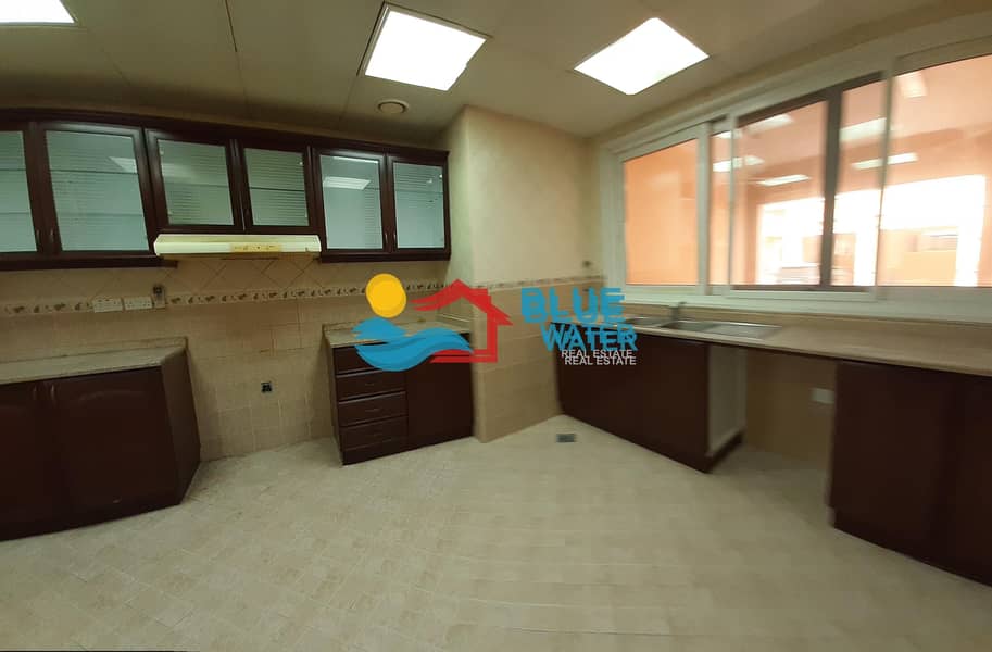 21 Lovely 3 Bed Villa With High Quality Finish In Khalifa City A
