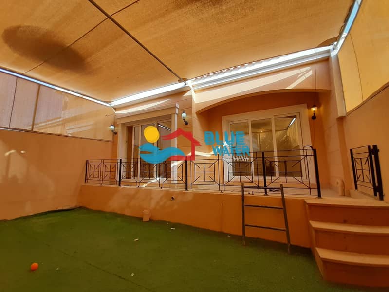 11 Special 3 Bed Villa With Small Back Yard In Khalifa City A