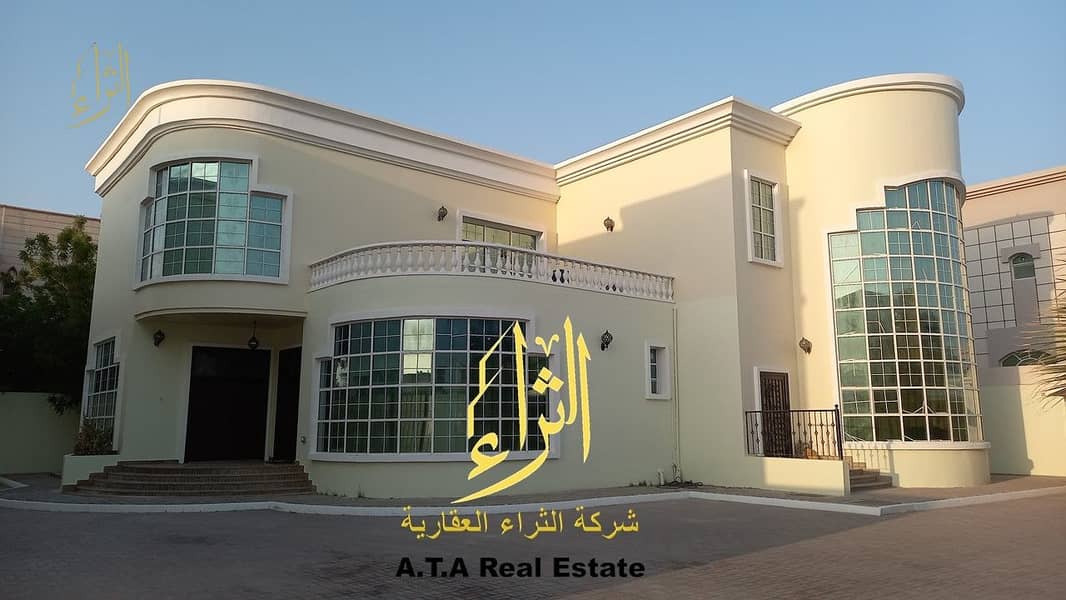 Вилла в Шиаб Аль Ашхар, 8 спален, 5200000 AED - 5438168