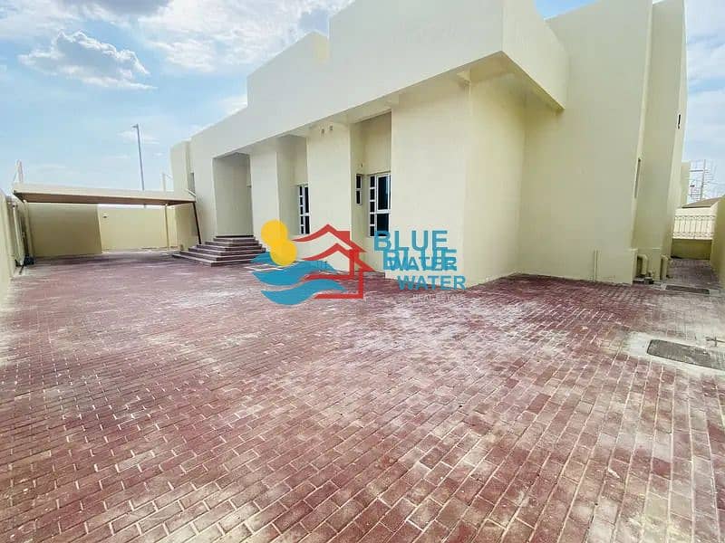 2 Private Entrance 3 master Bed Villa With Pool+Garden In Khalifa City A