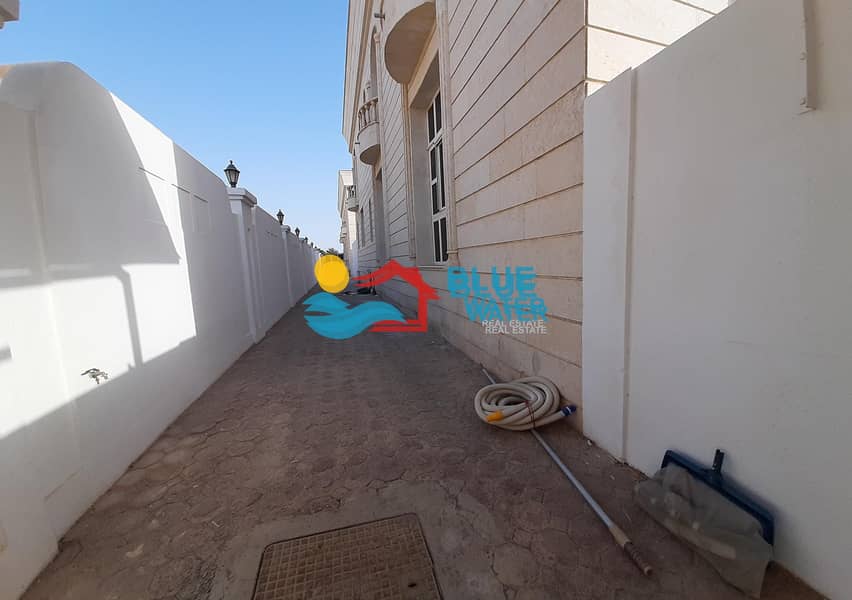 27 Premium Quality 5 Bed Villa With Private Pool In Khalifa City A