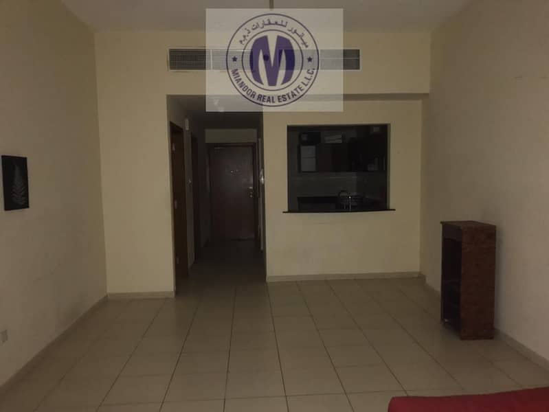 1 BEDROOM HALL WITHOUT BALCONY  WITH PARKING AND CHILLER FREE
