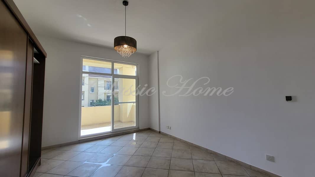 6 Bedroom. jpg