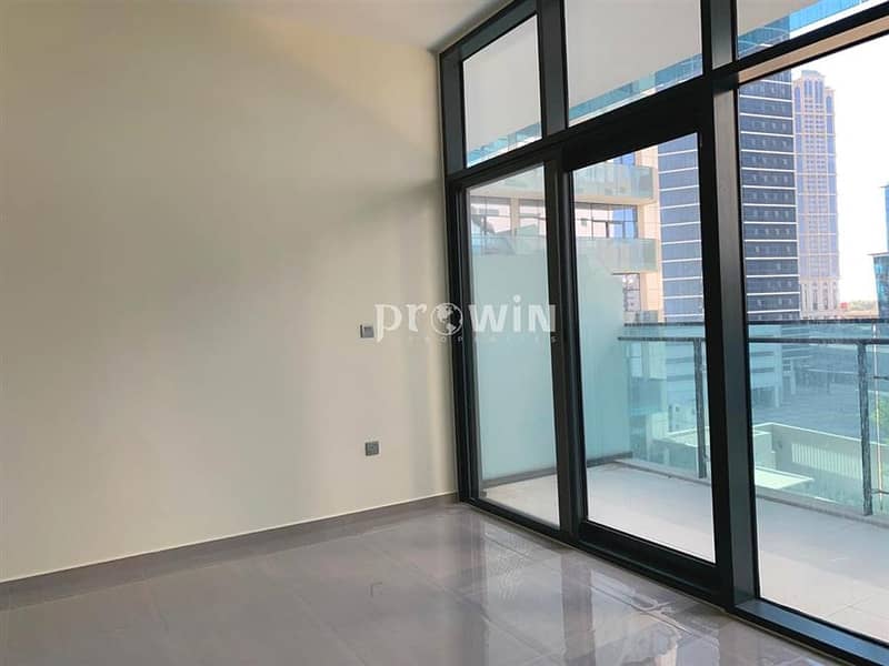 Brand New 1 BR Apt | Road View | Prime Location |  Business Bay !!!