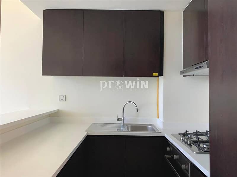 3 Brand New 1 BR Apt | Road View | Prime Location |  Business Bay !!!