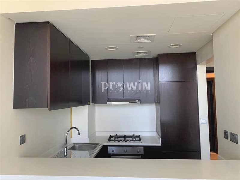 5 Brand New 1 BR Apt | Road View | Prime Location |  Business Bay !!!