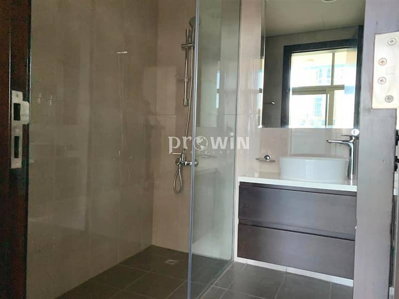 8 Brand New 1 BR Apt | Road View | Prime Location |  Business Bay !!!