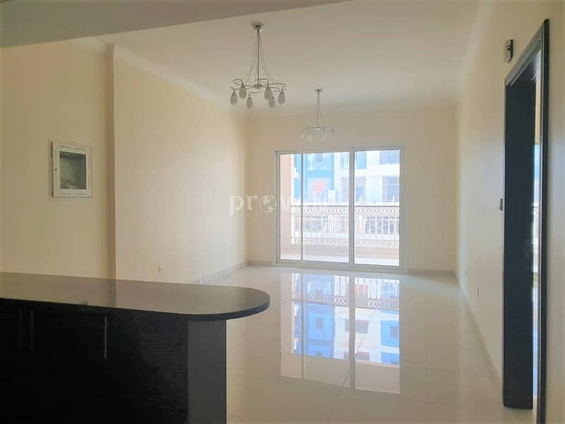 4 1 BR Apartment | Best Price | Miracle Pool View |  Upto 12 Cheques!!!