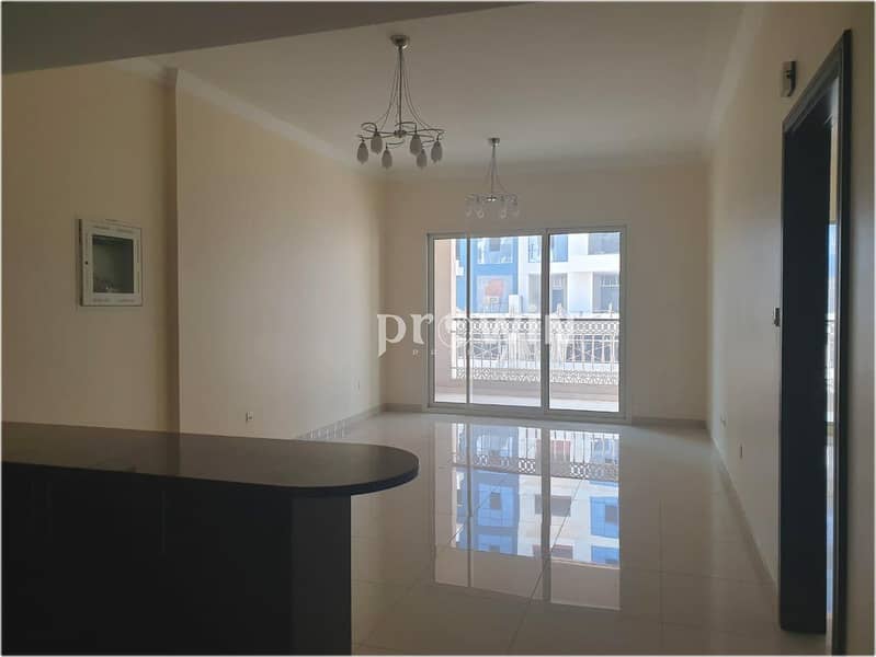 7 Studio Apartment | Spacious Different Layout | Upto 12  Cheques !!!
