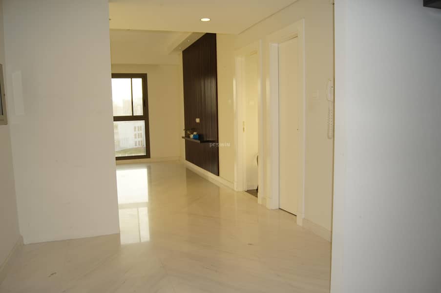 4 Amazing 2 BR Apartment | Spacious Different  Layout  | Upto 6 Cheques!!!