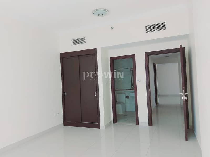 10 2 Bedroom Apartment | Spacious | Bright | Prime Location !!!