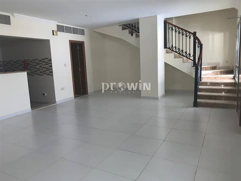 Exclusive Deal |  Duplex Apartment | With Maids Room | Well Maintained | Multiple Cheque !!!